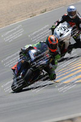 media/Apr-09-2023-SoCal Trackdays (Sun) [[333f347954]]/Turn 10 (115pm)/